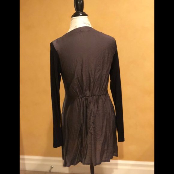 V-Neck Tunic - Picture 2 of 3